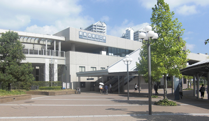 <span>西宮北口駅徒歩３分</span>の好立地 !